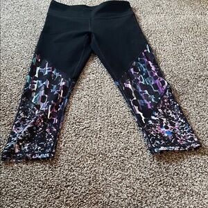 Fabletics workout Capri 
Leggings